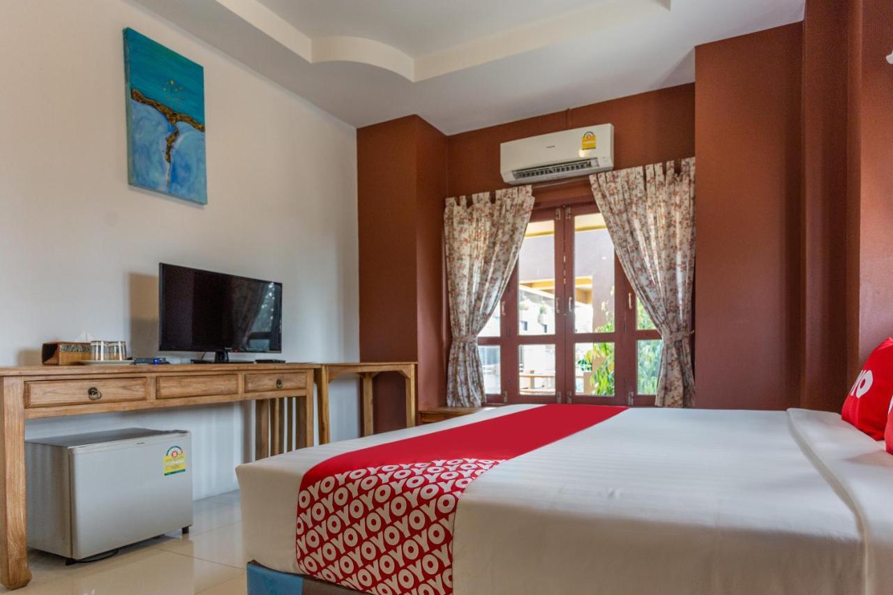 Yellow Tique Hotel Lampang Bagian luar foto