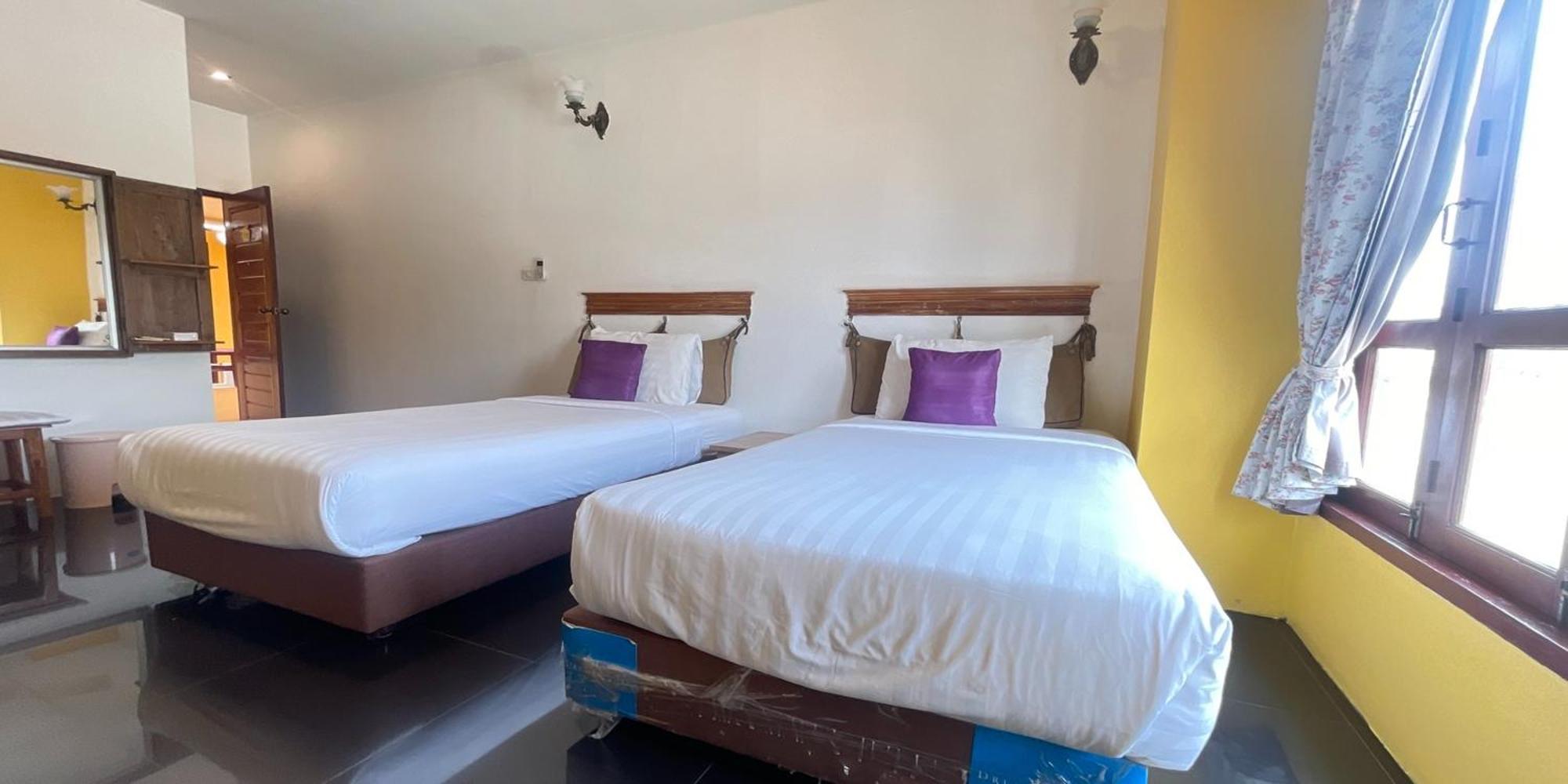 Yellow Tique Hotel Lampang Bagian luar foto