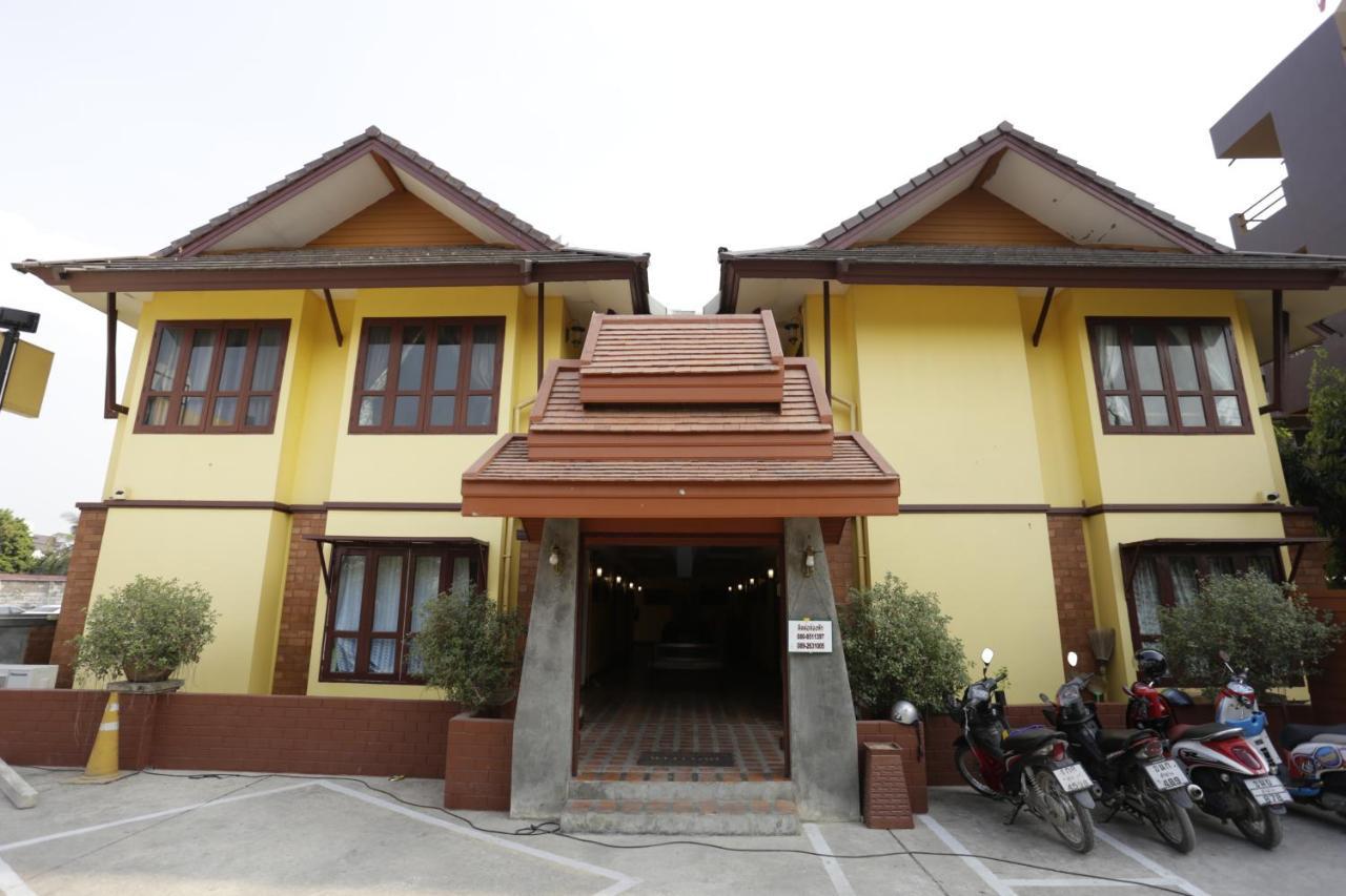 Yellow Tique Hotel Lampang Bagian luar foto